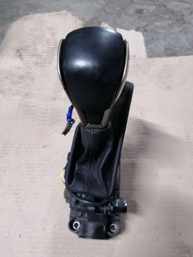 105 РУЧКА ПЕРЕМИКАННЯ ПЕРЕДАЧ 04670682AE JEEP WK2