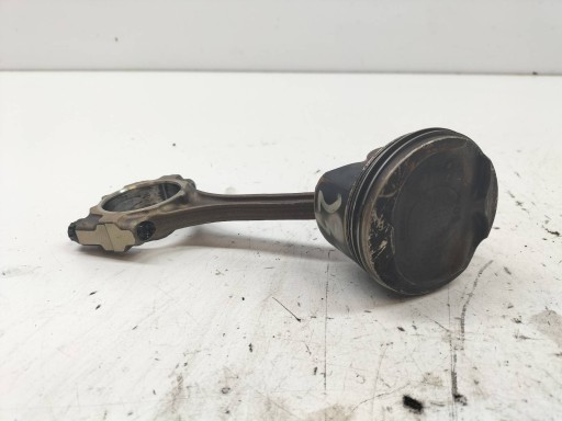 piston connecting rod 1KR 1.0 12V Toyota Yaris III (2011-)