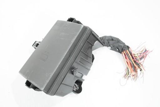 5Q0937125 - Vw audi seat skoda блок запобіжників 5q0937125b