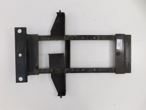 NEW HOLLAND TS 100A ЛАПА КАРКАС УКРЕПЛЕНИЕ