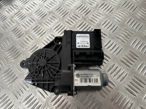 Электродвигатель стеклоподъемника vw golf vi левый 5k0959701c