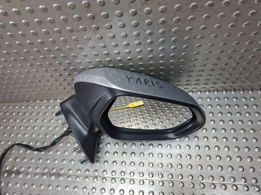 mirror right TOYOTA YARIS CROSS 20- 6 PIN EU