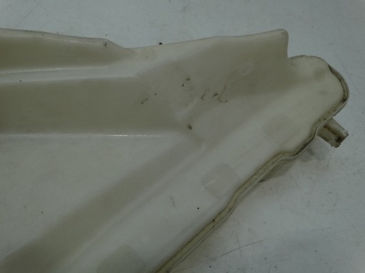 washer fluid tank VOLKSWAGEN TOUAREG III 18-26R. 4M0955452D