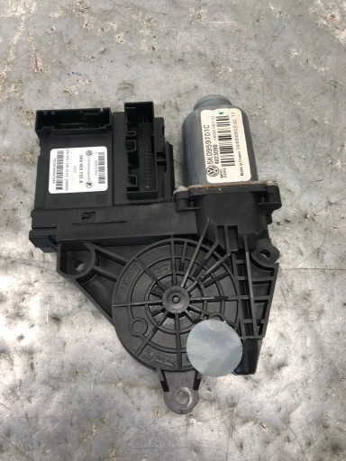 Электродвигатель стеклоподъемника левый передний vw golf vi 5k0959701c