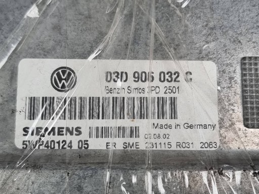 Computer 03D906032 VOLKSWAGEN POLO IV
