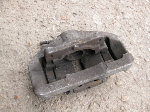 BMW F11 2.5 D 14R caliper brake right front