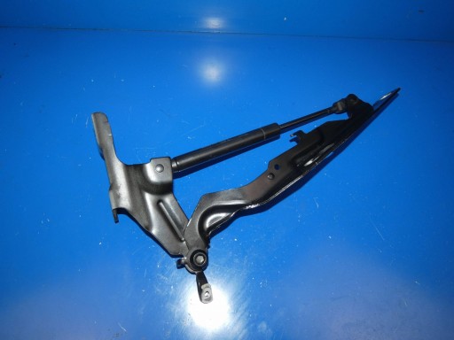 VOLVO XC60 and LIFT 13- hinge bonnets right front