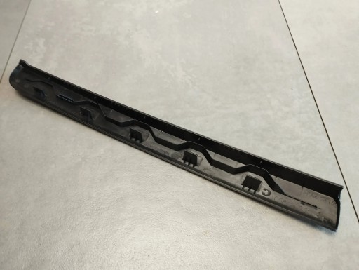 BMW 7 G11 moulding windows right rear part 7377304