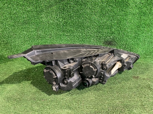 REFLEKTOR left HYUNDAI I30 III