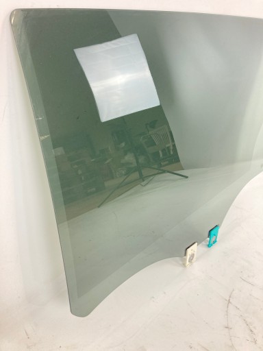 Chrysler Pacifica 2018 window rear door sliding left rear part