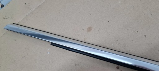 S3 8Y A3 moulding gasket door dust right rear part sedan 8Y0839470B