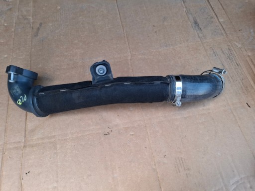 trouba vedení intercoolera AUDI A5 8T A4 B8 2.0 TDI 04L131111M 04L145828G