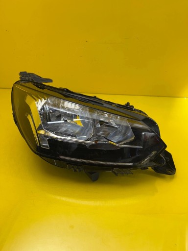 světlo pravá Peugeot 208 II 19-22 Zwykla H7 73282040 9823193880