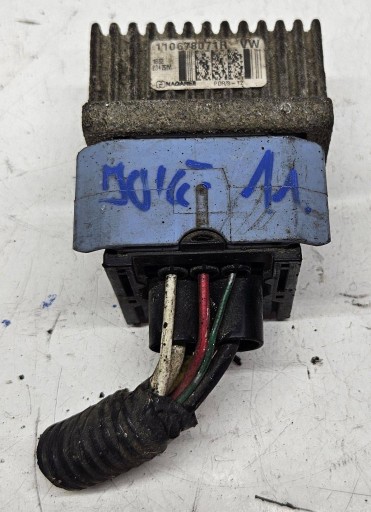Nissan Juke and F15 1.5 dci control unit plugs zarowych 110678071R