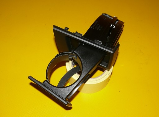 maniglia per KUBEK bevande CUP HOLDER BMW X3 E83 04-07r. EUROPA 3418358