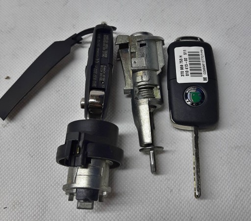 1Z0837167D 1Z - Skoda Octavia 2 ключ запалювання замок 3t0837202h