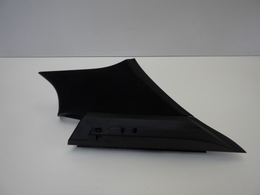 A1776900500 - MERCEDES W177 A35 AMG 20 обшивка стойки задняя правая