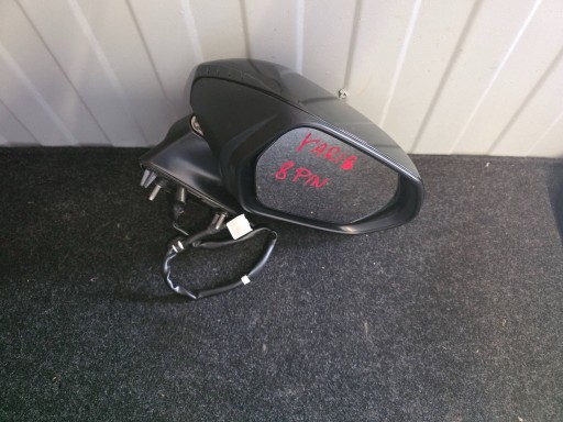TOYOTA YARIS CROSS mirror right 8 PIN