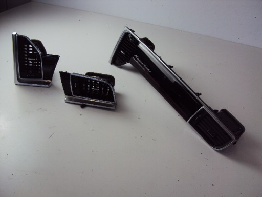 ОЗДОБЛЕННЯ КАБІНИ ДВЕРЕЙ PORSCHE MACAN TURBO