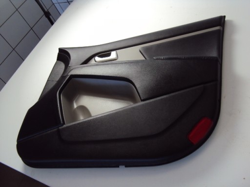 ОБШИВКА ПЕРЕДНЬОЇ ПРАВОЇ ДВЕРІ KIA SPORTAGE III FL