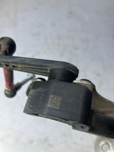 sensor POZIOMOWANIA left rear part TESLA MODEL S 1027971-00