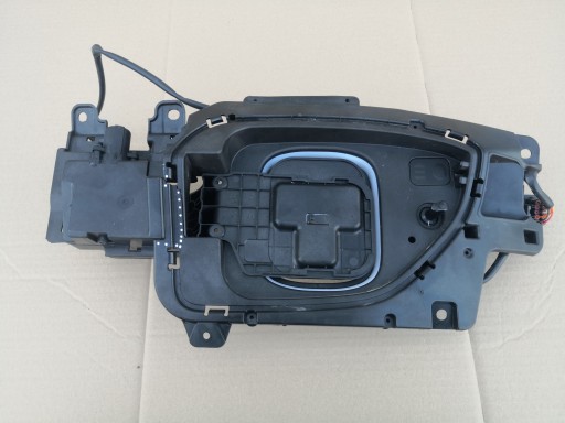 86340K4AA0 86340-K4AA0 - HYUNDAI KONA LIFT 20-ПОРТ ДЛЯ ЗАРЯДКИ