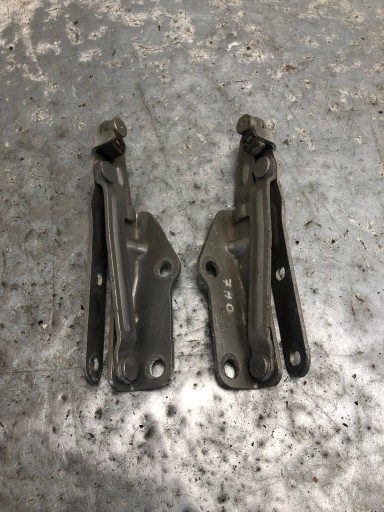 bonnet hinges VW T5 7H0823301D 7H0823302D