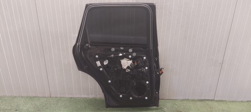 door left rear part PORSCHE CAYENNE 7P 10-17 TOUAREG II LEKKO damaged LAK: LC9X