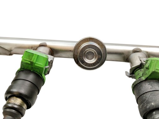 Kraftstoffverteiler Einspritzleiste MERCEDES C W204 CLK W209 E W212 1.8 KOMPRESSOR A2720780092