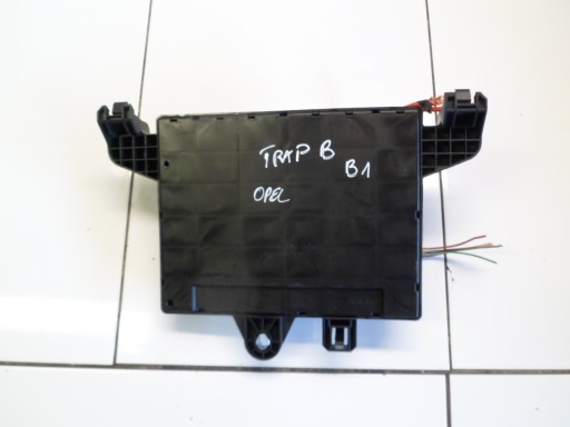 OPEL ZAFIRA C ASTRA BSI BSM compartment of fuses 13449202