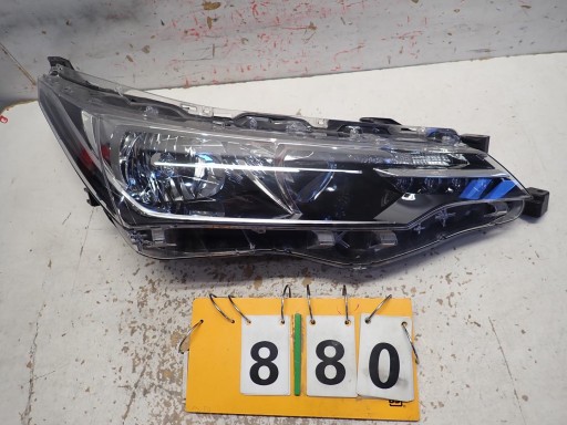 light front front right TOYOTA COROLLA E16 LIFT 2016- 81110-02L50