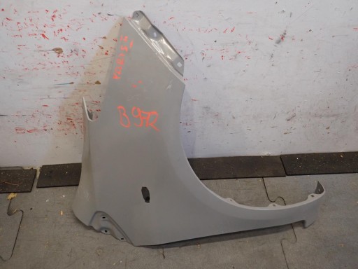 blatník předek přední pravý TOYOTA YARIS II 2006-2012 novy originál