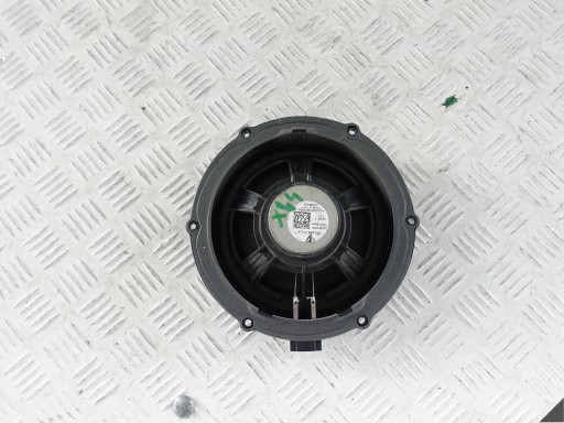 PORSCHE CAYENNE II 7P5 speaker door rear part