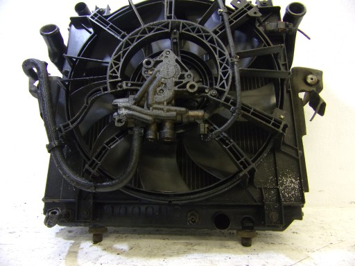KOMPLET der Kühler Z WENTYLATOREM JEEP GRAND CHEROKEE 2.7 D