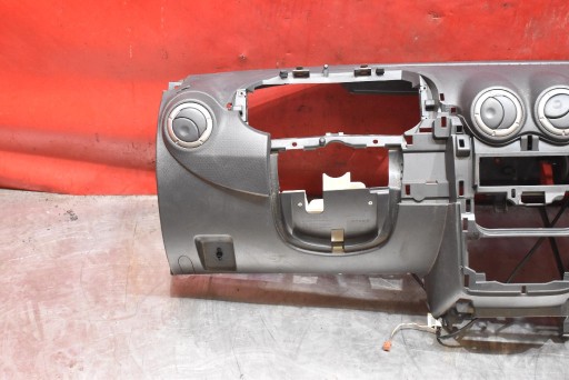 dashboard instrument panel console cockpit airbag EU DACIA SANDERO 1 and 08-12