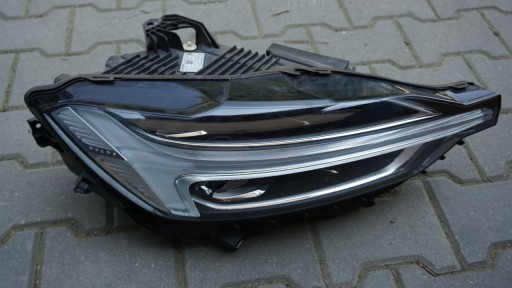 VOLVO XC60 II - light front right MID LED