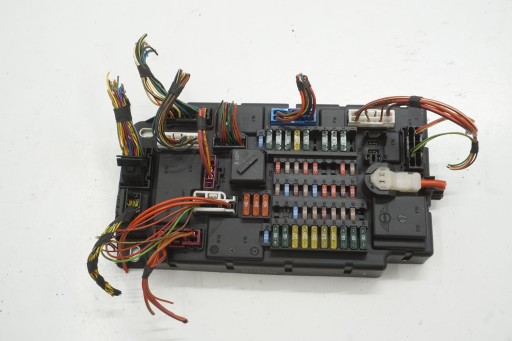 БЛОК ПРЕДОХРАНИТЕЛЕЙ MINI R60 R61 1.6D 9809590