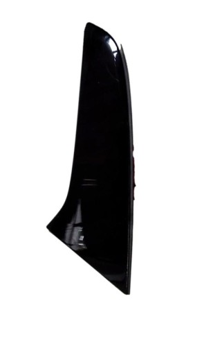 A1777900200 - MERCEDES W177 A-CLASS Накладка кришки багажника права OE