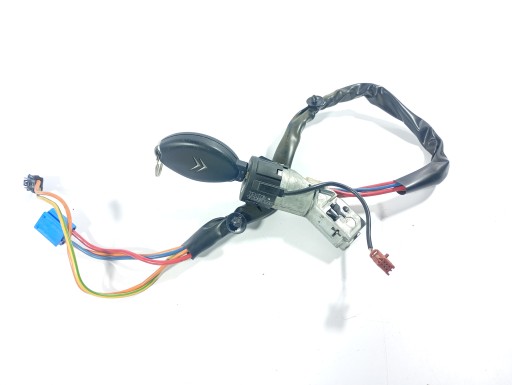 ignition Z KLUCZYKIEM OE 9632897680 Citroen C5 01-04