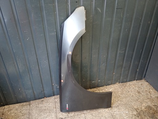 Переднє праве крило a4 b9 підйомник lz7s