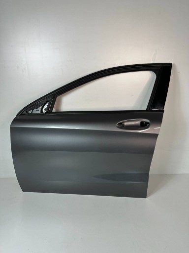 Mercedes-Benz GLA W156 2017 left side door front colour 787
