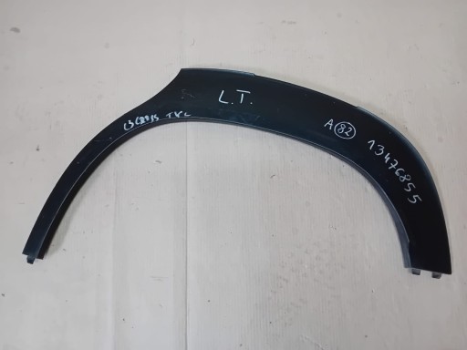 038/012 - C3 aircross левая отделка заднего крыла 13476855