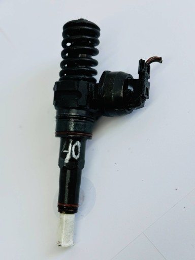 AUDI A3 8L LIFT 1.9 TDI injector nozzle 038130073AQ