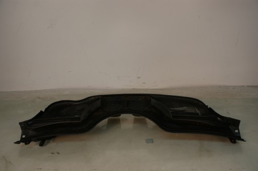 Облицовка крышки MERCEDES W124 1246203078