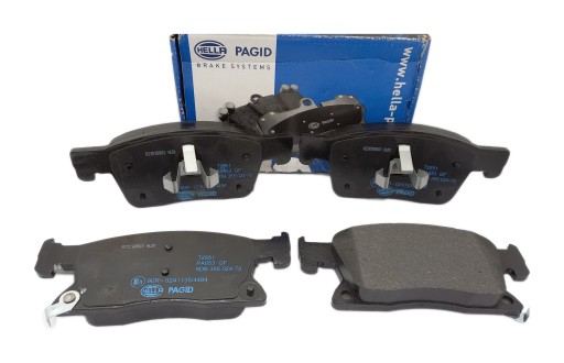 8DB 355 - ГАЛЬМІВНІ КОЛОДКИ ПЕРЕДНІ ОСІ HELLA OPEL ASTRA K 15-