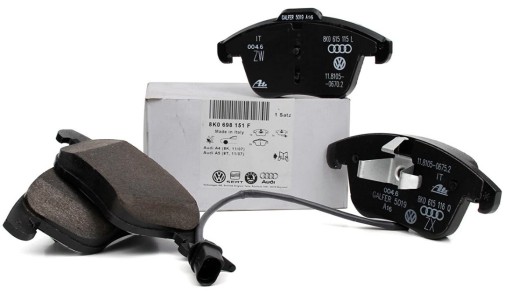 Гальмівні колодки AUDI A4 A5 нові 8k0698151f