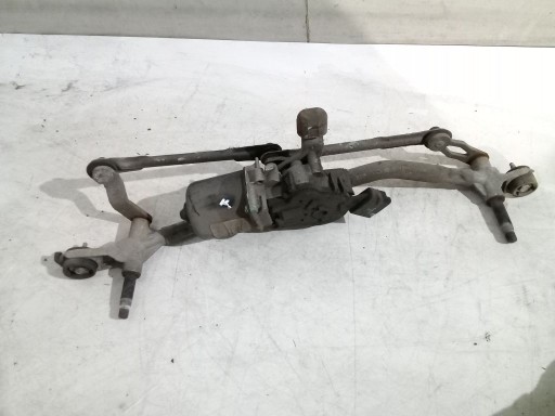 Citroen DS3 mechanismus stěračů předek