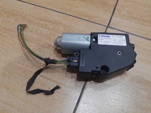 7316536 - Двигатель люка BMW F36