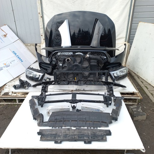 MERCEDES W177 A КЛАСС ПЕРЕДНИЕ ФОНАРИ КАПОТА БАМПЕР РЕМЕНЬ РАДИАТОРА