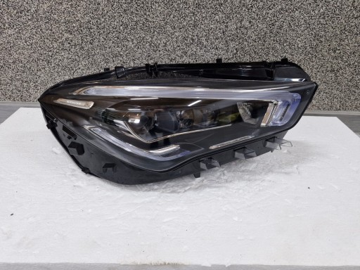 light right Mercedes CLA W118 Full Led Multibeam Led